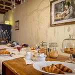 Portico Rosso Bed & Breakfast 2*