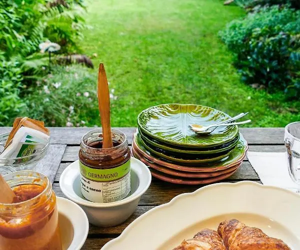 Portico Rosso Bed & Breakfast 2*