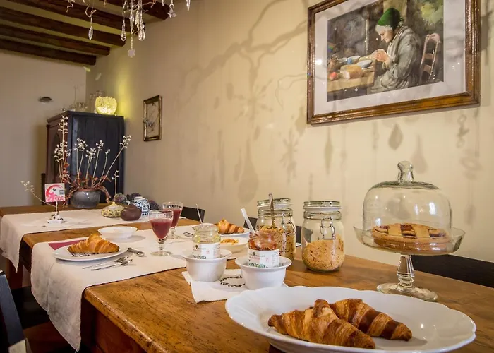 Portico Rosso Bed & Breakfast 2*