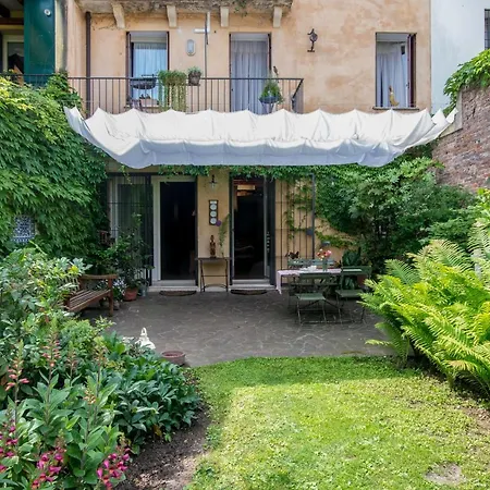Portico Rosso